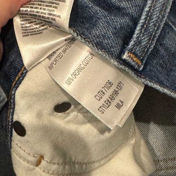 Agolde Mila Shorts - Picture 4 of 5